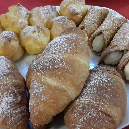 Bed & Breakfast Antica Via 2*